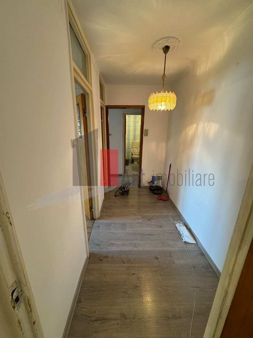 De vânzare – Apartament 3 camere, Sector 4 - Poză 5