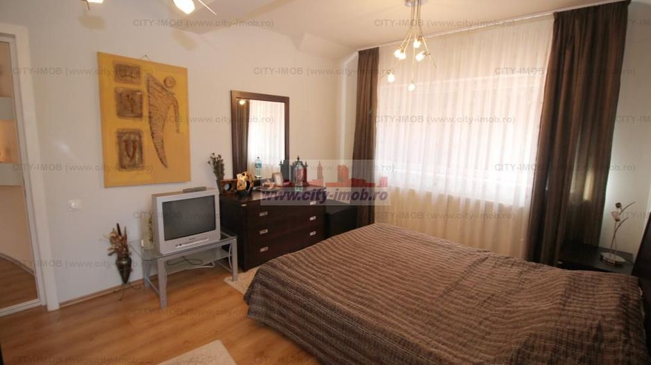 Vanzare Vila SINAIA - Poză 10