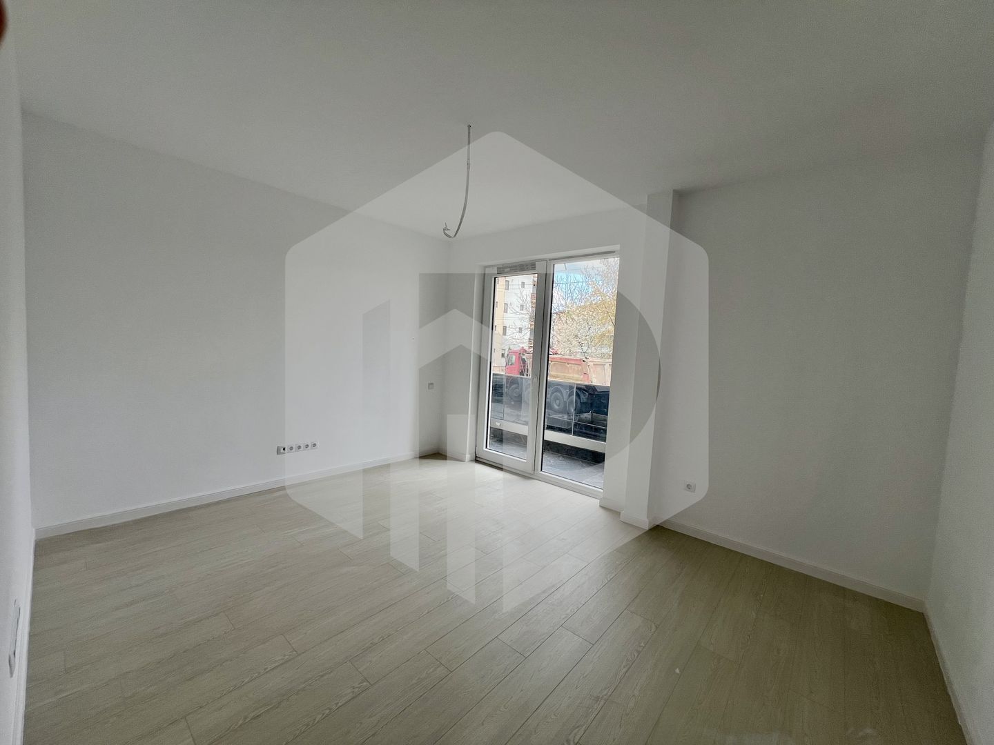 Apartament/ spatiu comercial in zona Kogalniceanu- Parter- La cheie - Poză 18