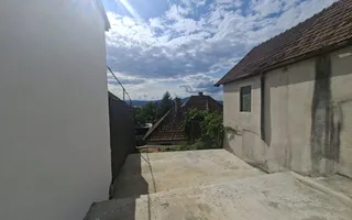 Apartament 2 camere semidecomandat Brasovul vechi - Poză 18