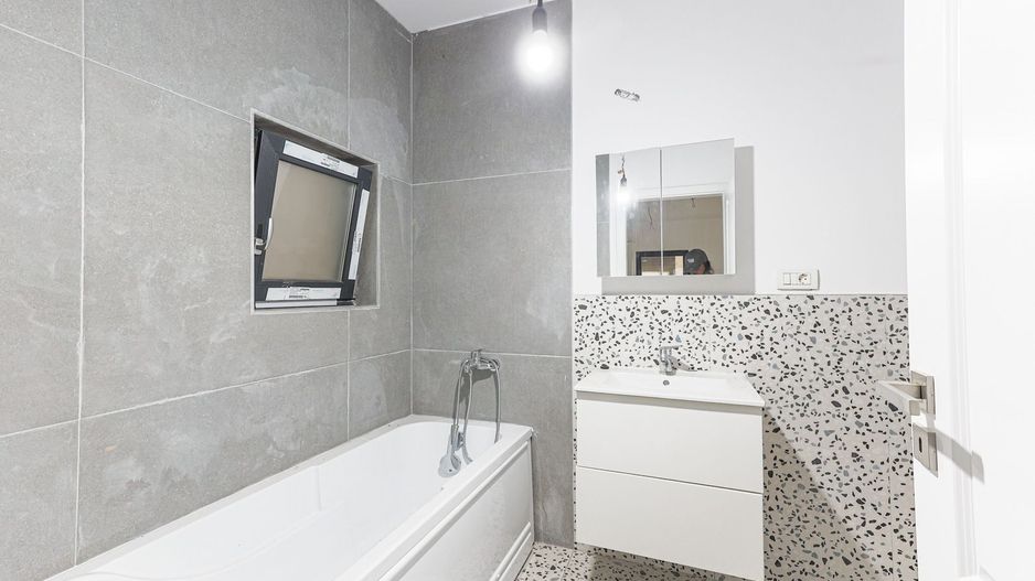 Apartament nou, ultracentral, cu loc de parcare privat | 110.000 € - Poză 12