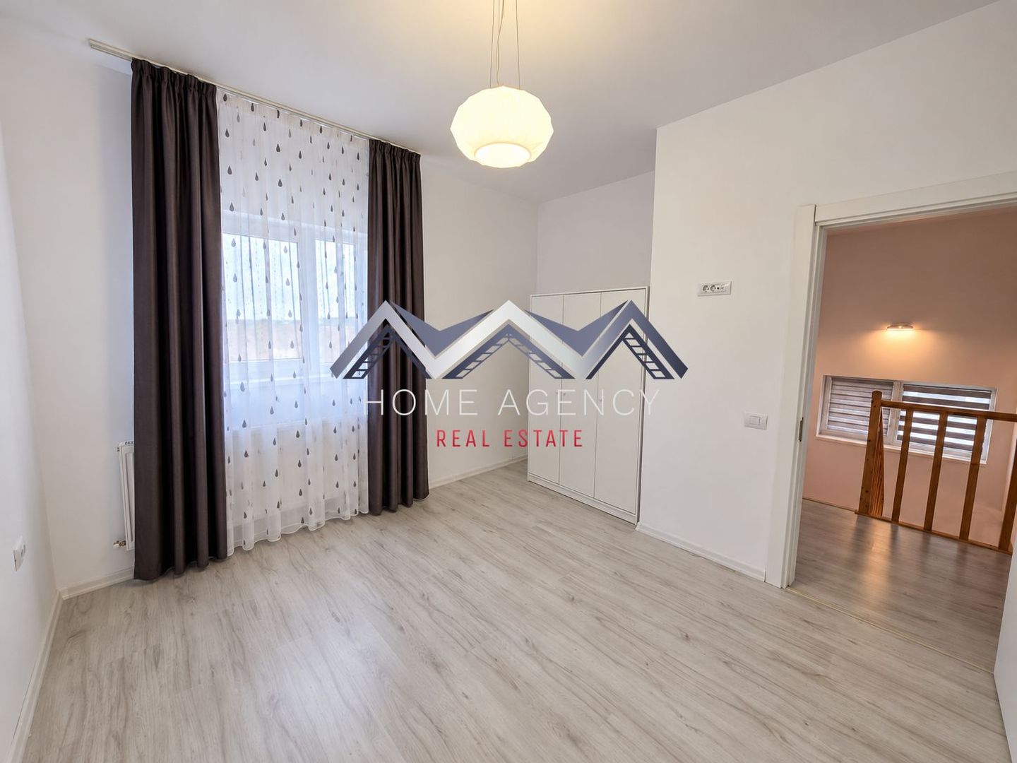 Casă individuală P+1+pod Otopeni - Poză 5