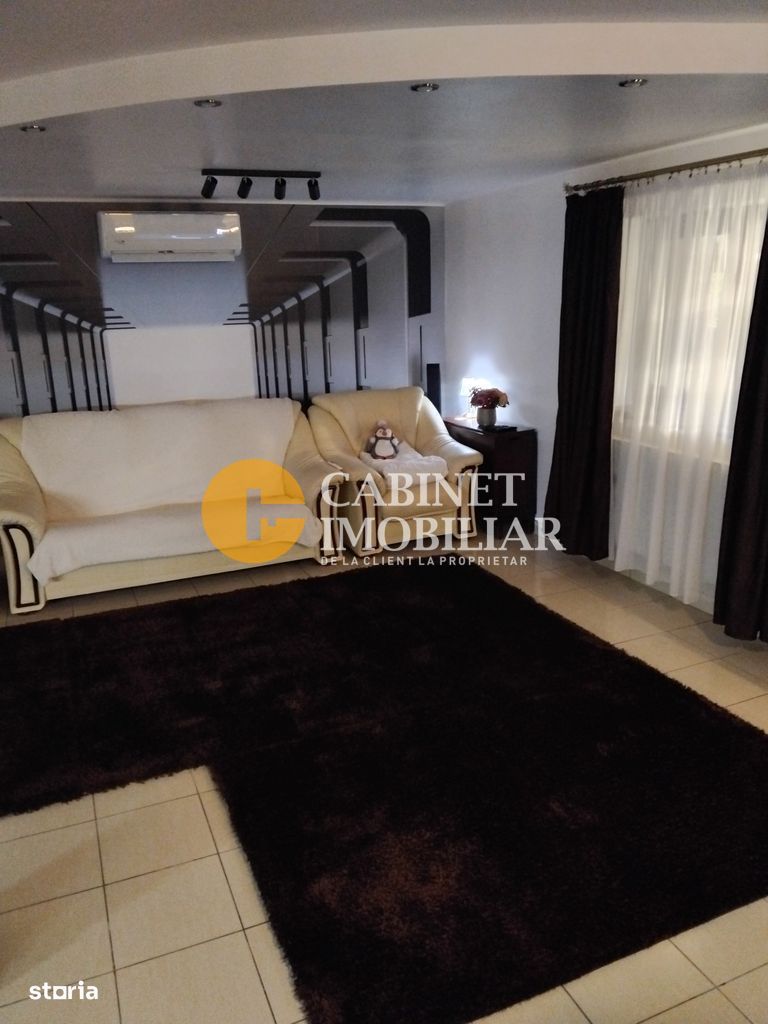 Vila 214mp, in Miroslava,zona 0,in centru la 200 m de Family Market! - Poză 2