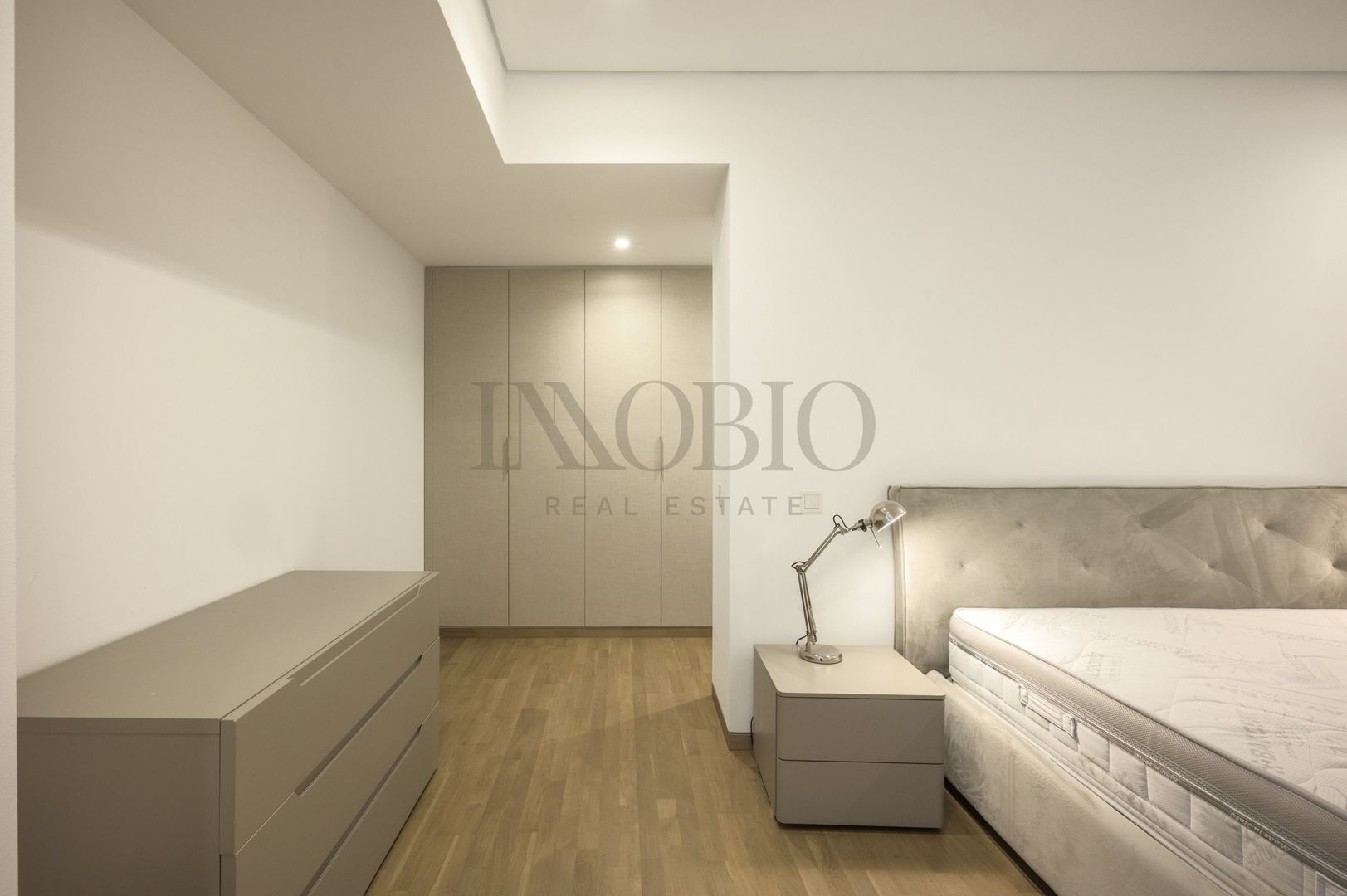 Reședință Exclusivistă cu 5 Camere | 201 mp | Terasă 25 mp - Poză 15