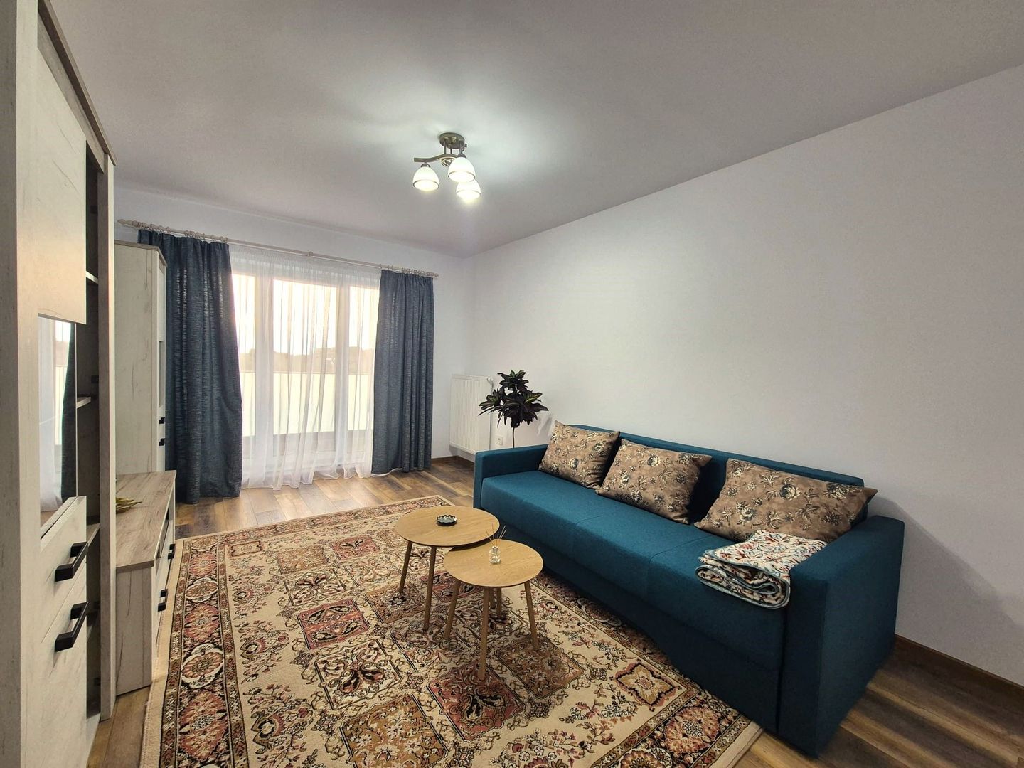 Apartament decomandat la prima inchiriere, ideal pentru un cuplu. - Poză 4