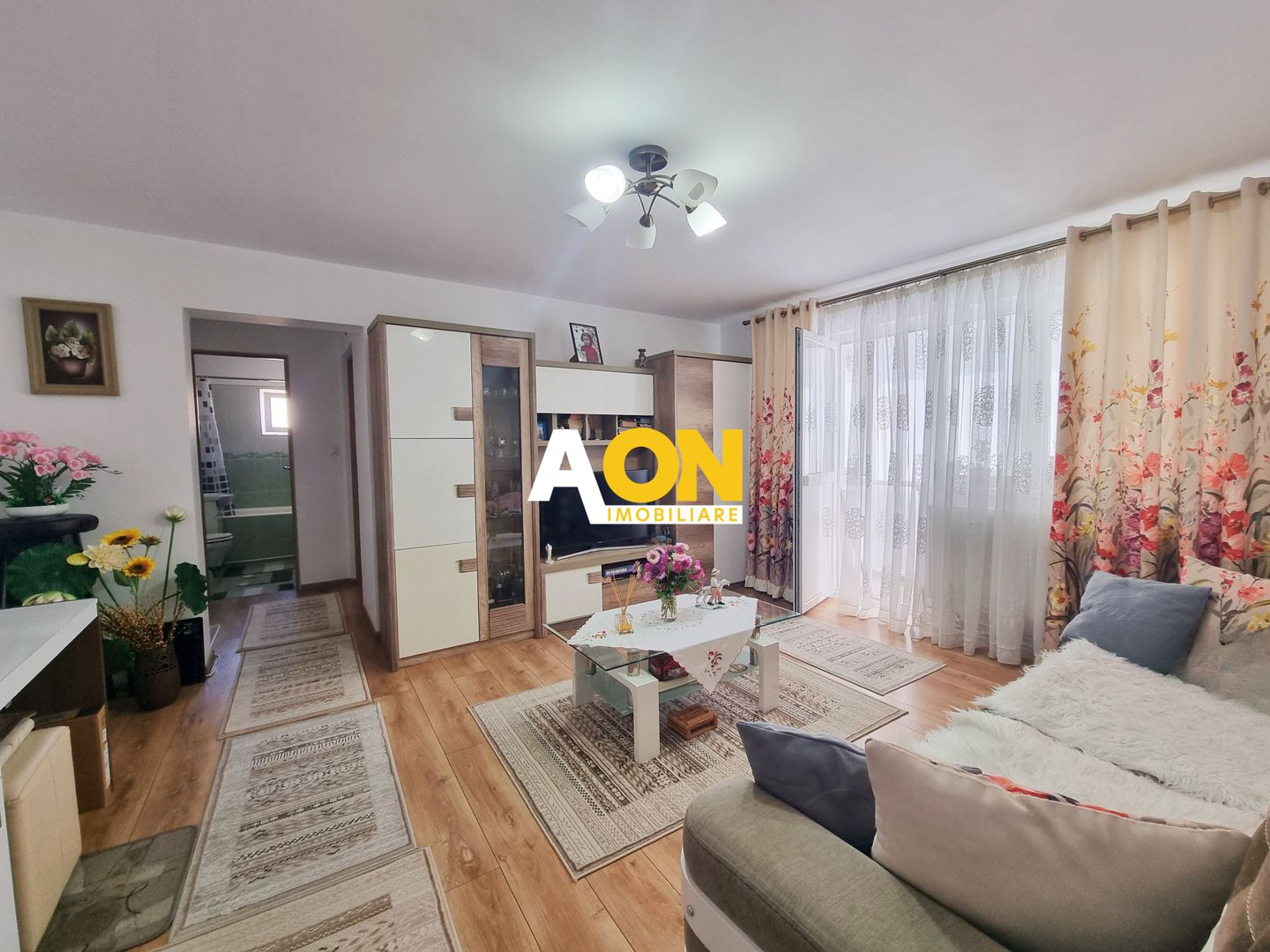 Apartament 2 camere, mobilat, utilat, Cetate - Poză 2