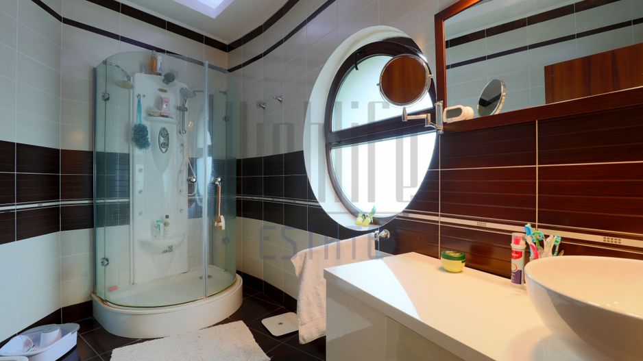 Vila de lux deosebita 9 Camere Pipera Erou Iancu Nicolae 298mp teren - Poză 22