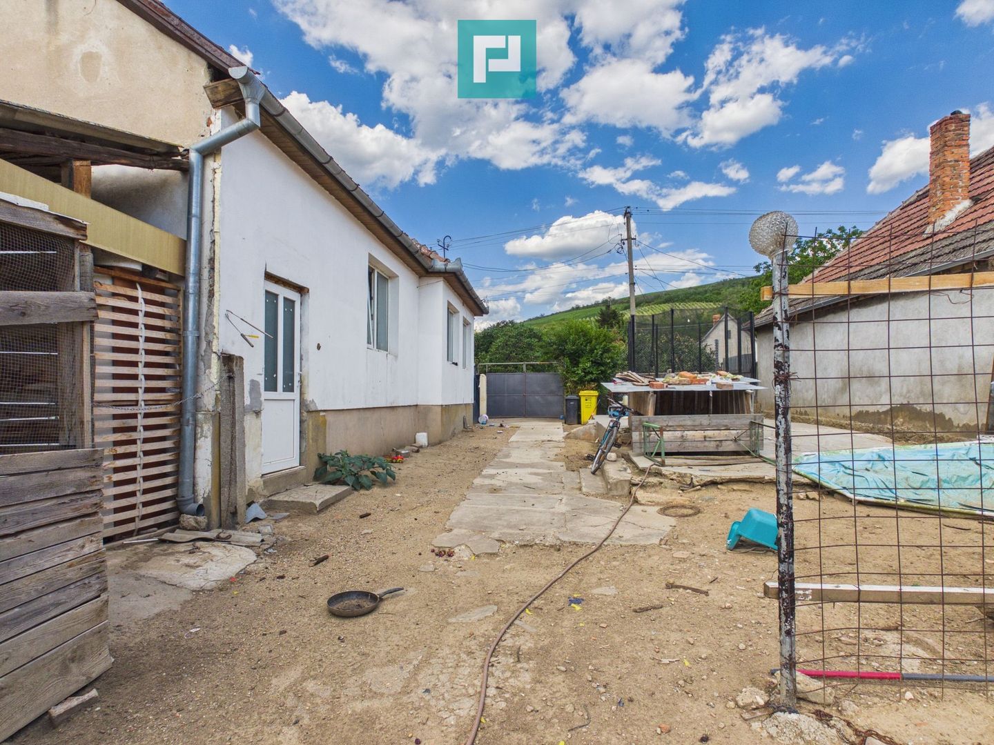 Casă cu 2 camere și 1000 mp teren în Păuliș - Poză 13