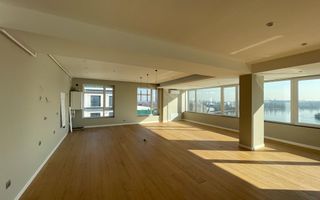 Penthouse în Lacul Tei cu vedere panoramica spre lac - Poză 2