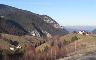 In locatia de basm: - Pestera, Moieciu, Brasov, utilitati, accesibilitate - Poză 5