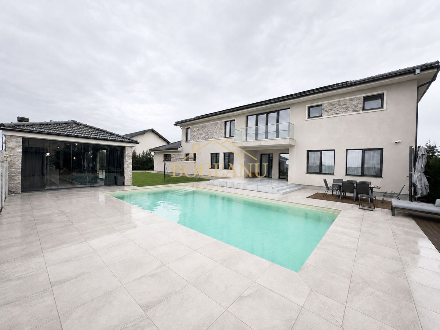 BG03-Vila de Lux 7 camere,Piscina,Panouri,Asfalt-COMISION 0% CHISODA - Poză 2