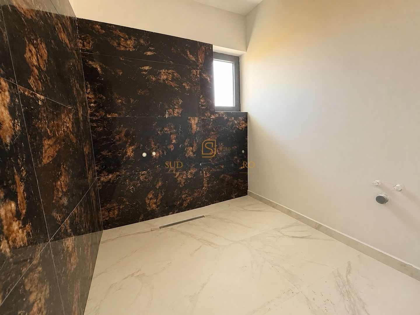 Vila Individuala Moderna / 4 Camere / 2 Bai / Panouri Solare - Poză 11