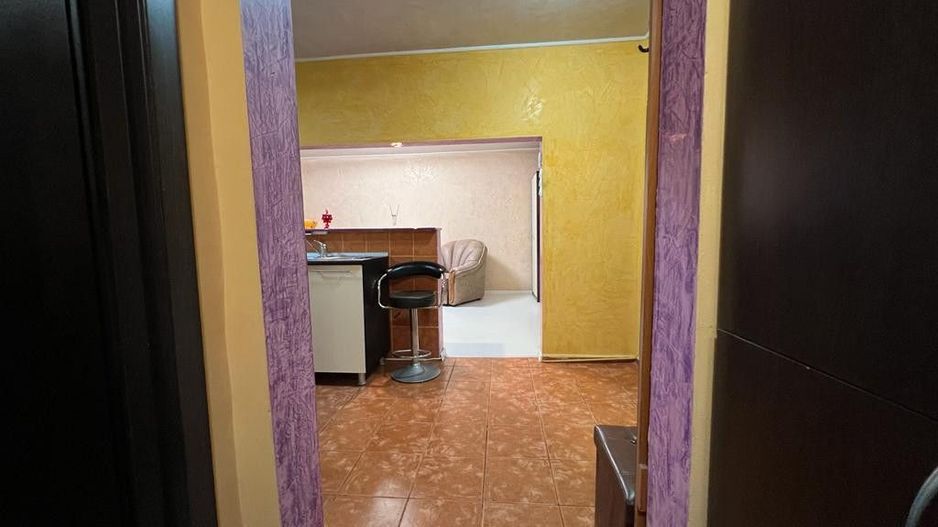 Tomis Nord - Apartament decomandat cu 2 camere, mobilat și utilat. - Poză 10