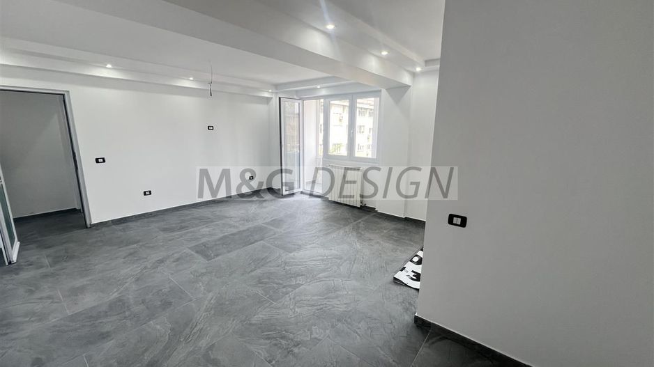 3 camere decomandat Ultracentral totul nou CENTRALA PROPRIE - Poză 3