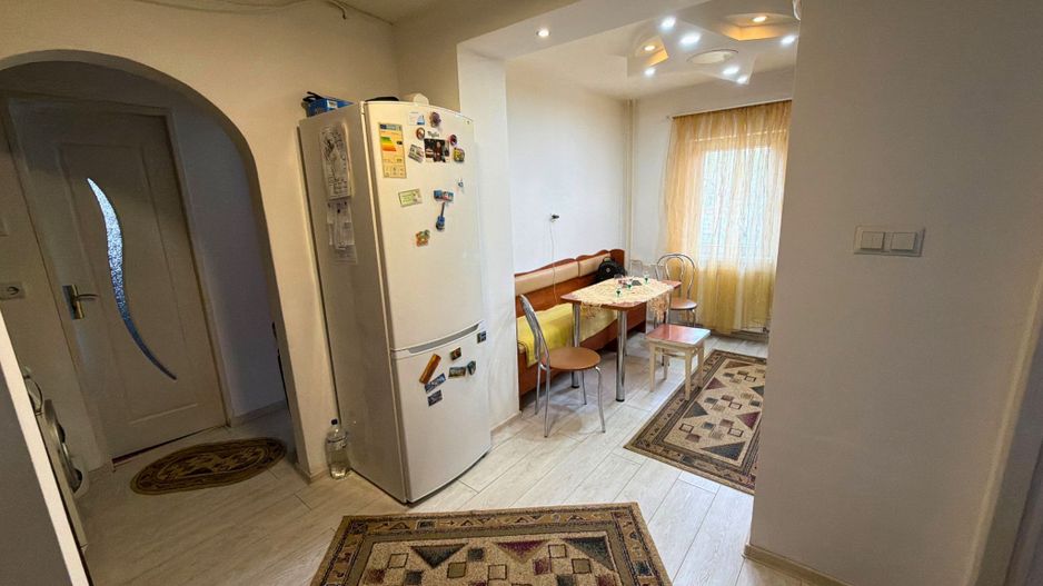 Apartament 2 camere decomandat 50 M²  semicentral - Poză 4
