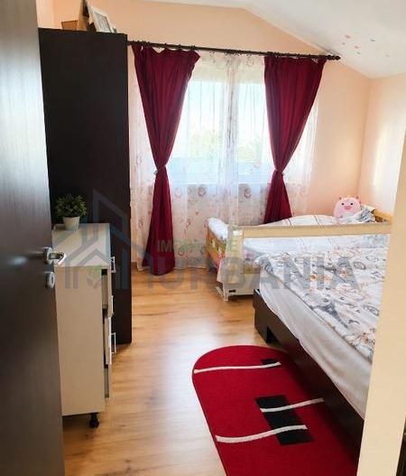 Apartament 3 camere decomandate în Valea Adâncă, lângă Hotel Capitol, cu boxă și 2 locuri de parcare - Poză 3