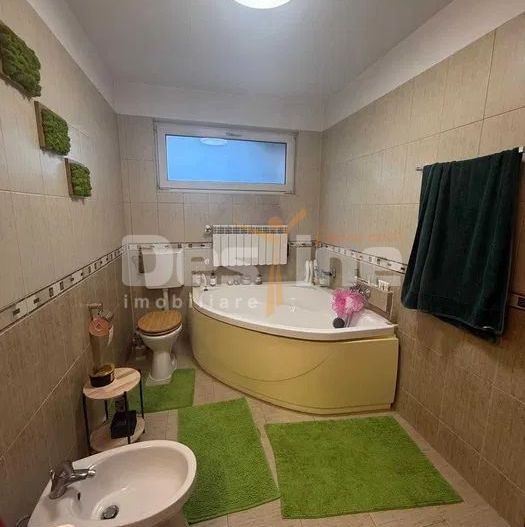 APARTAMENT 4 CAMERE +TERASA +2 LOCURI DE PARCARE - Poză 3