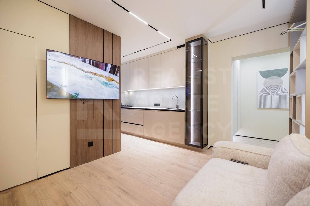 Vânzare, apartament, 2 camere + living, str. Cuza Vodă 5, Botanica - Poză 1