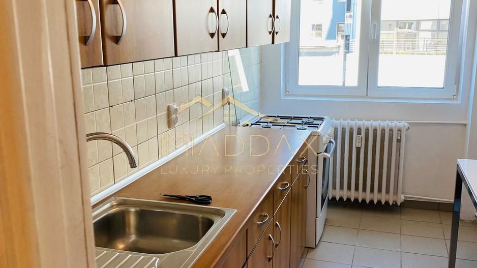 Apartament spațios cu 4 camere, vedere spectaculoasă către Palatul Parlamentului - Poză 23