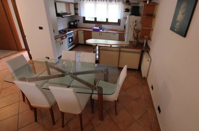 Vila P+1 deosebita, complet mobilata si dotata, cheltuieli de intretinere mici - Poză 2