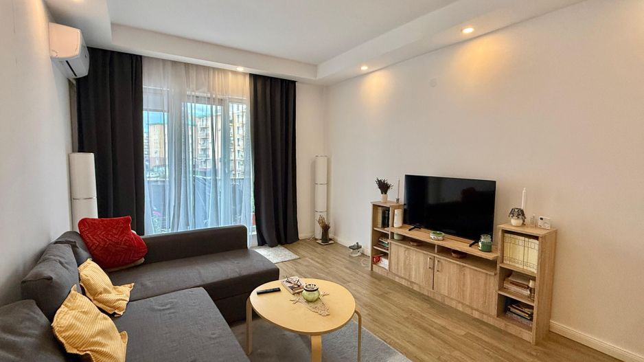 COSMOPOLIS - Apartament cu 2 camere si parcare, mobilat si utilat. - Poză 1