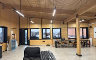 Showroom + cladire birouri | Roman/Neamt | stradal - de vanzare - Poză 5