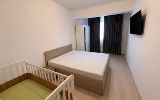 Apartament de vanzare 3 camere - Poză 1