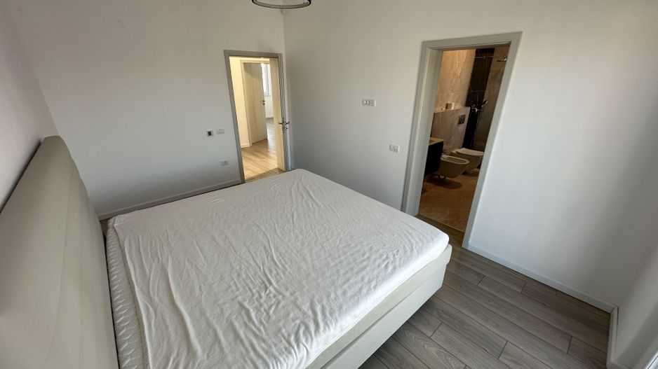 Duplex despărtit  prin garaj zona Ikea - Poză 27