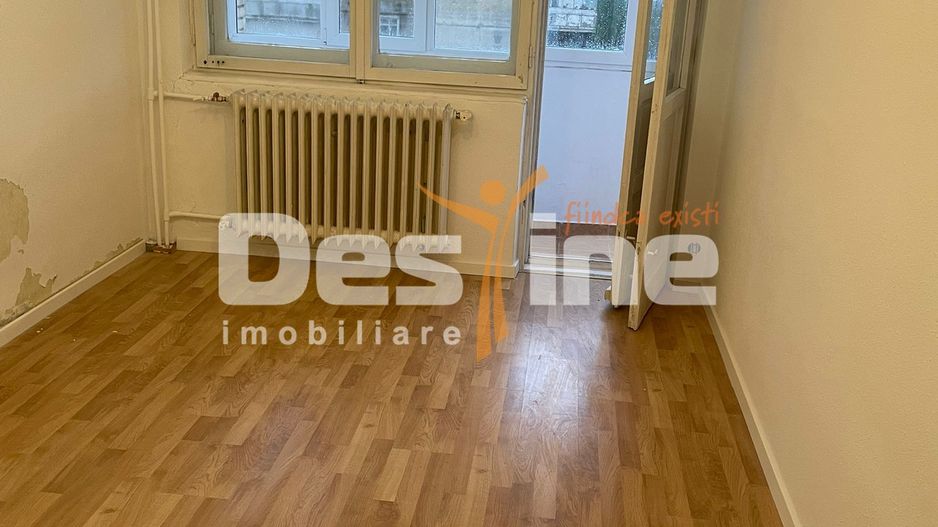 Apartament 3 camere semidecomandat , Bd. 1 Mai ,Sector 6 , - Poză 3