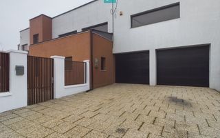 Vilă de lux cu două locuințe, în Dumbrăvița – Locație Excelentă! - Poză 43