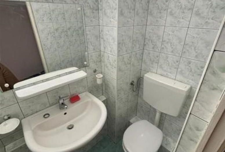 Apartament 3 camere etaj 1 cu Garaj - Poză 8