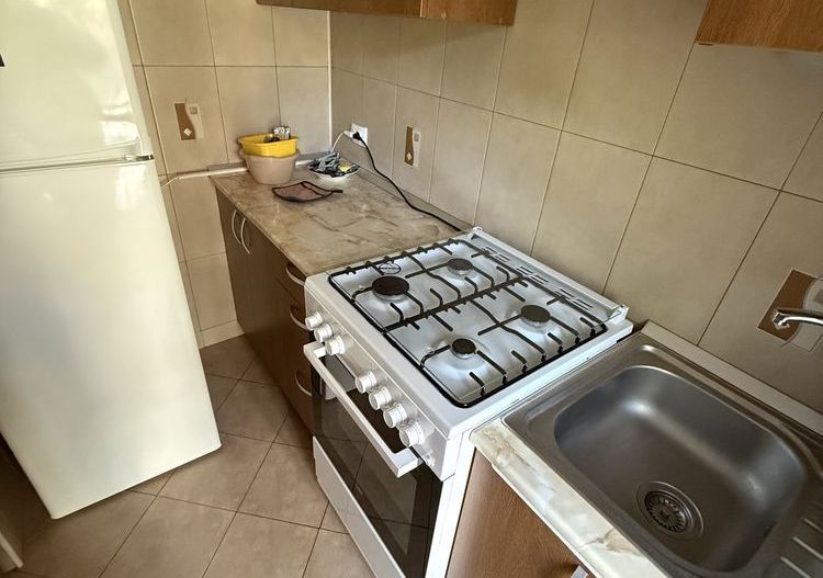 Garsoniera.  Etaj 1.  Calea Vacaresti. La 6 min de metrou Timpuri Noi. - Poză 3