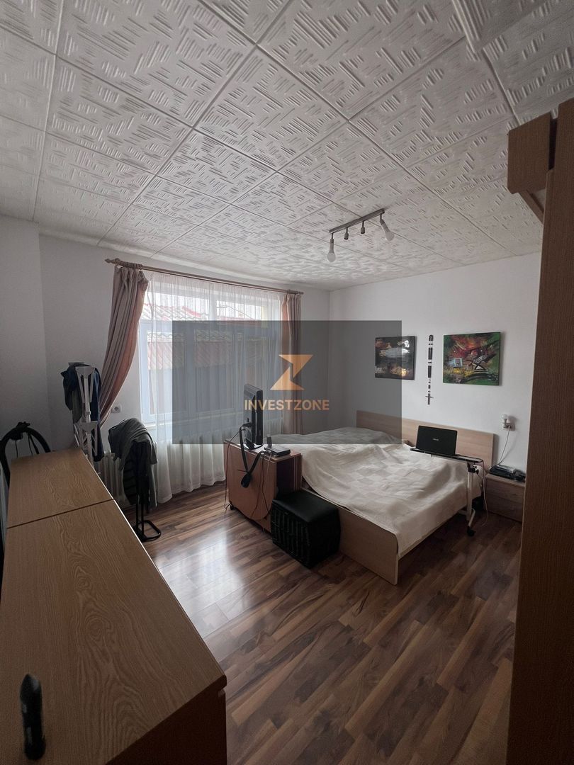 Casa de vanzare in zona Cantemir Oradea, aproape de Lotus si Salca - Poză 16