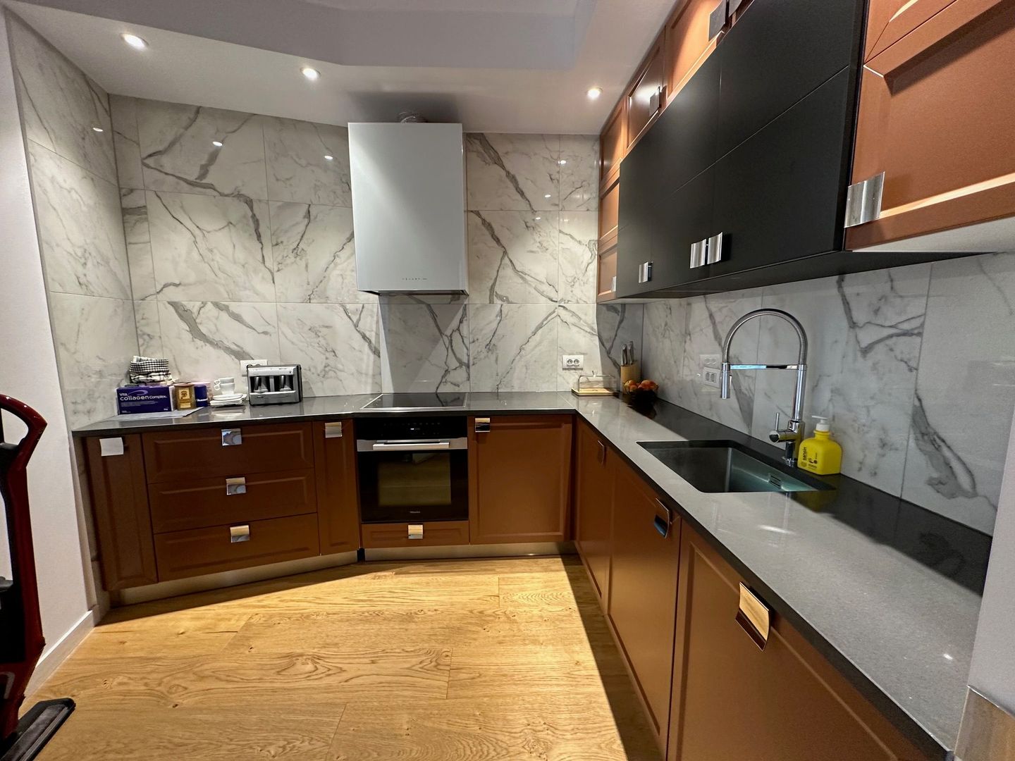 Apartament pe 2 niveluri - Poză 18