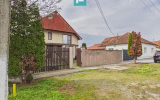 Casă spațioasă în Sântana - Poză 30