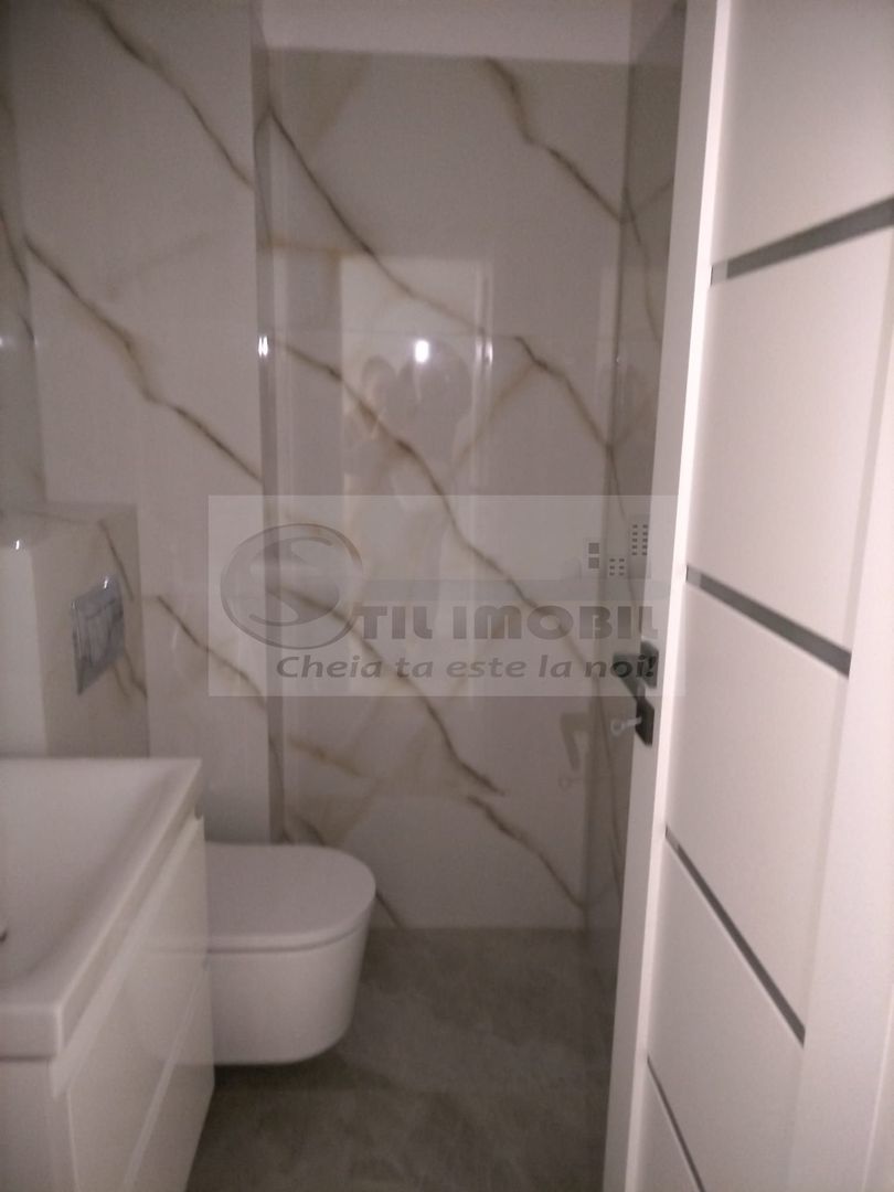 Apartament 3 camere, 2 băi -Valea Lupului-136.900 euro - Poză 15