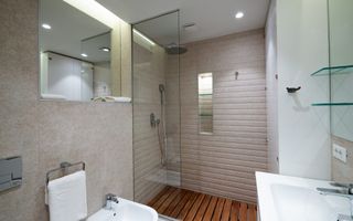 Apartament 5 camere de vanzare -complex nou -vedere lac -amenajat lux -totul nou - Poză 9