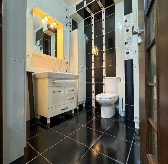 Apartament de inchiriat de lux cu curte privată | Aviatiei–Caramfil | - Poză 7