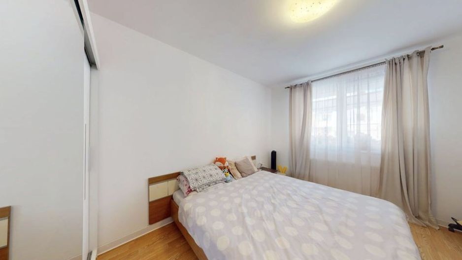 Apartament la cheie, complet renovat, mobilat si utilat complet - Poză 4