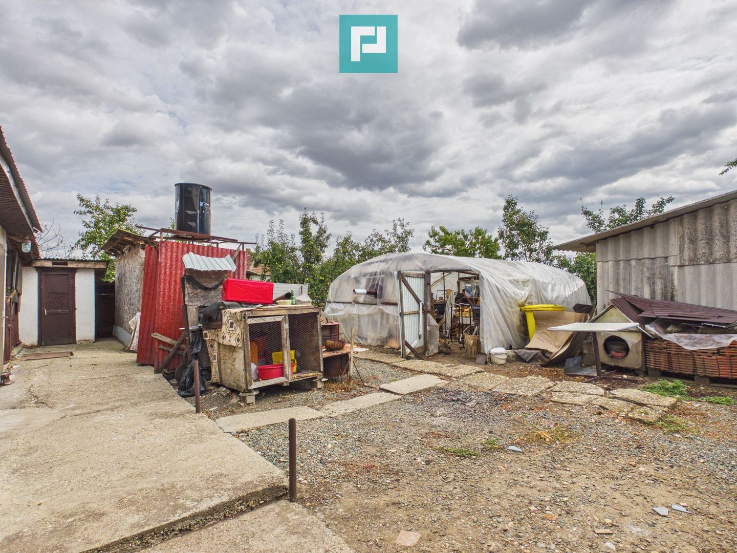 Casă solidă în Curtici cu teren de 1166 mp - Poză 22