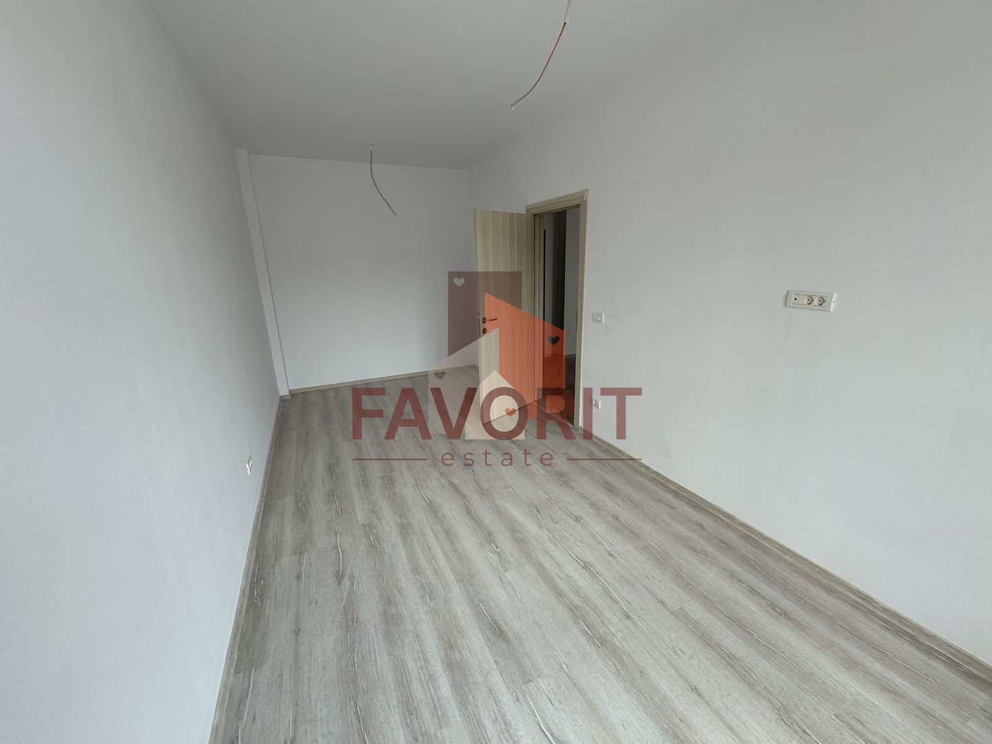 Bloc nou. Cu Lift. Poziție excelentă - Poză 4