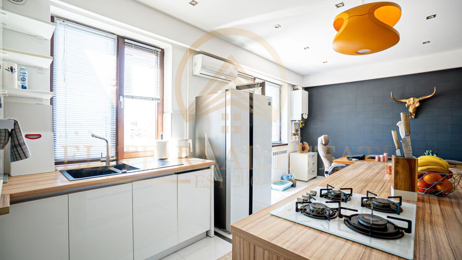 Apartament 3 camere Palazu Mare – 121 mp cu vedere la lac si parcare - Poză 6