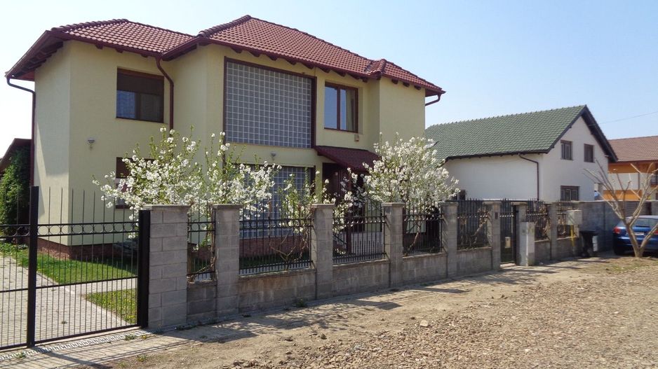 Calduroasa si primitoare - Poză 1