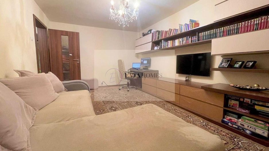 3 camere decomandate/ etaj 1 / Zona Parc Observator - Poză 1