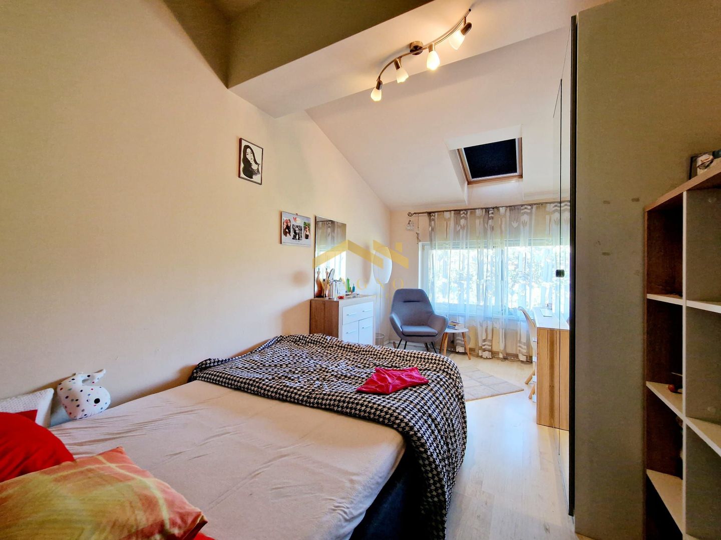 Casa noua insiruita in zona Gradiste - Poză 11