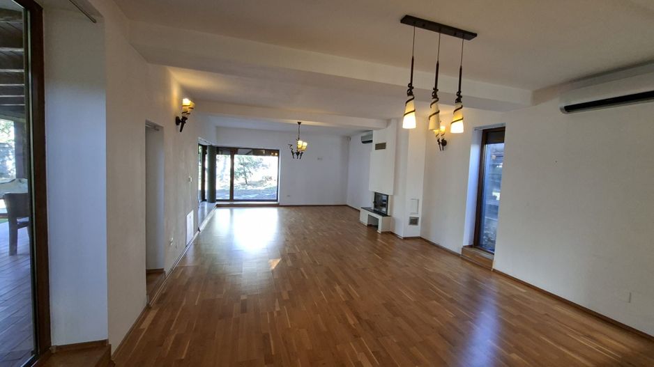 Vila Individuala Mosnita Noua - Poză 1