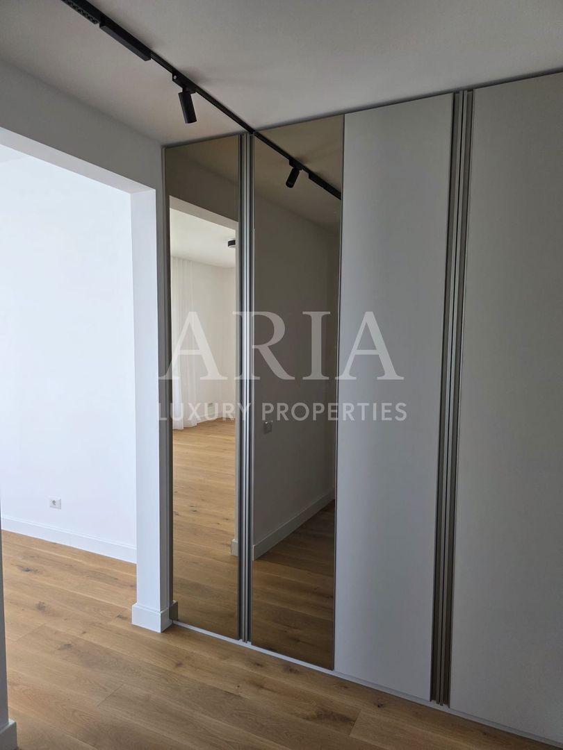 Dumbrava Vlasiei – Armonie între design, lumină și natură - Poză 15