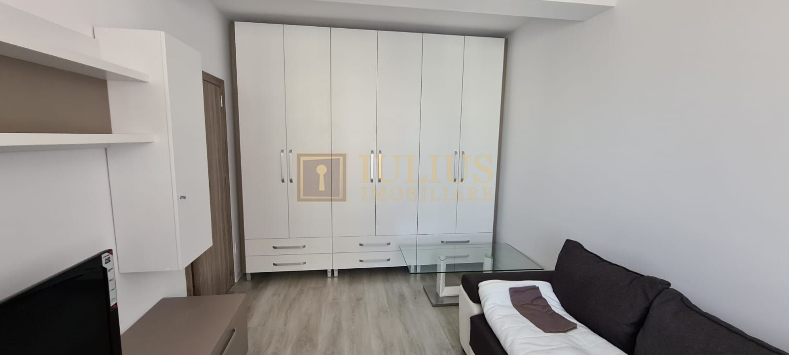 3 camere,  Giroc, la 10 min de Spitalul Judetean, loc parcare inclus - Poză 5