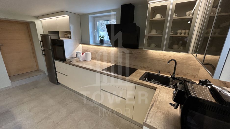 Casă de lux de închiriat | Curte | Ciubăr | Zona Gușterița - Poză 1