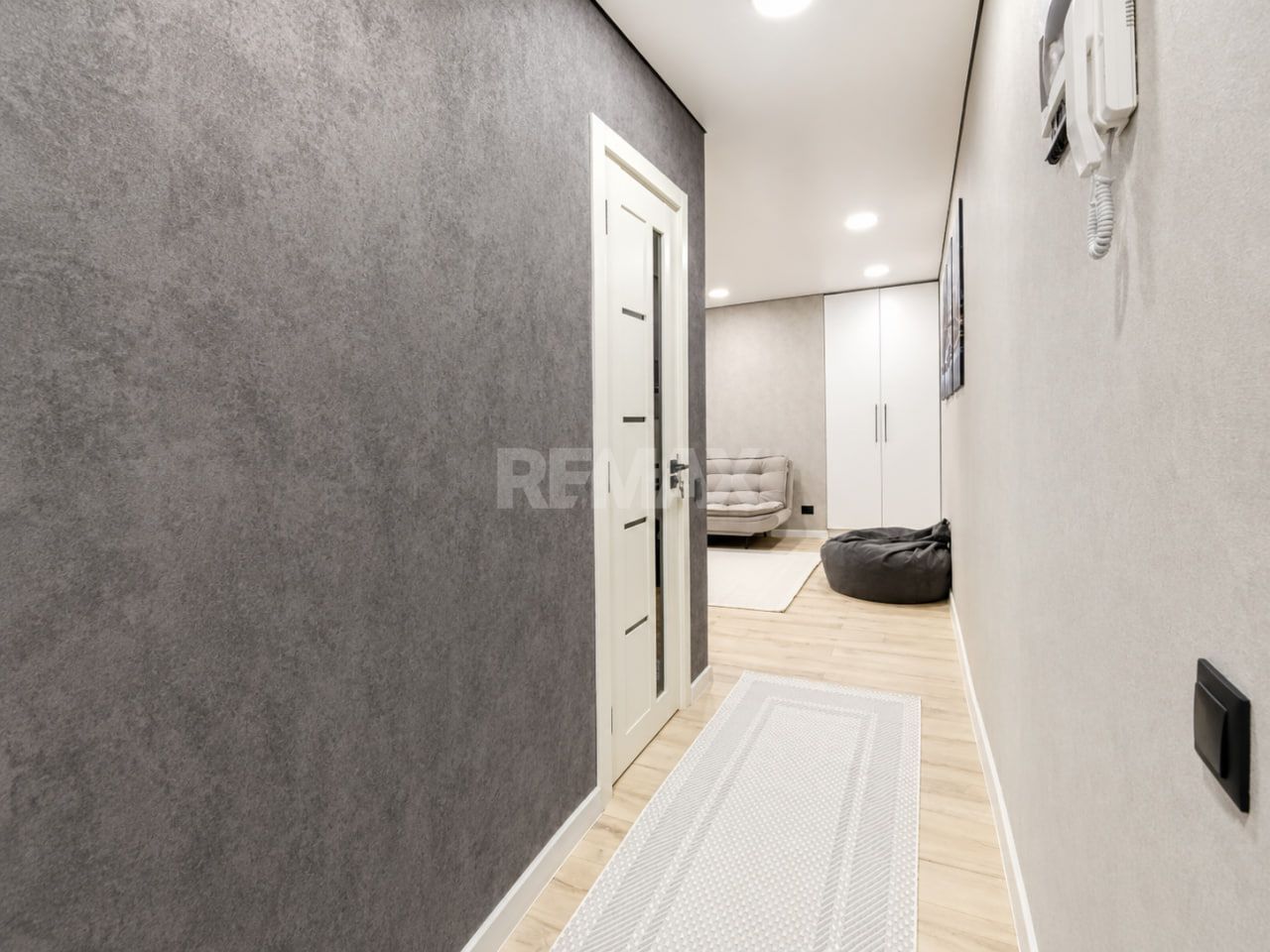 Exclusiv! 2 camere, Râșcani, Kiev 8/2 – etajul 2/5, reparație capitală nouă - Poză 12